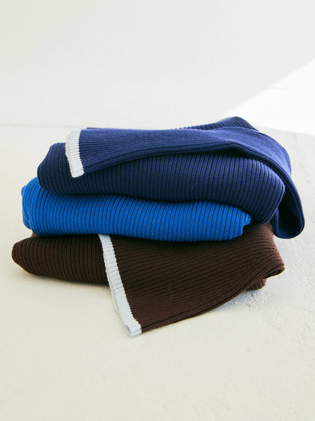 SLIM FLARE TURTLE KNIT