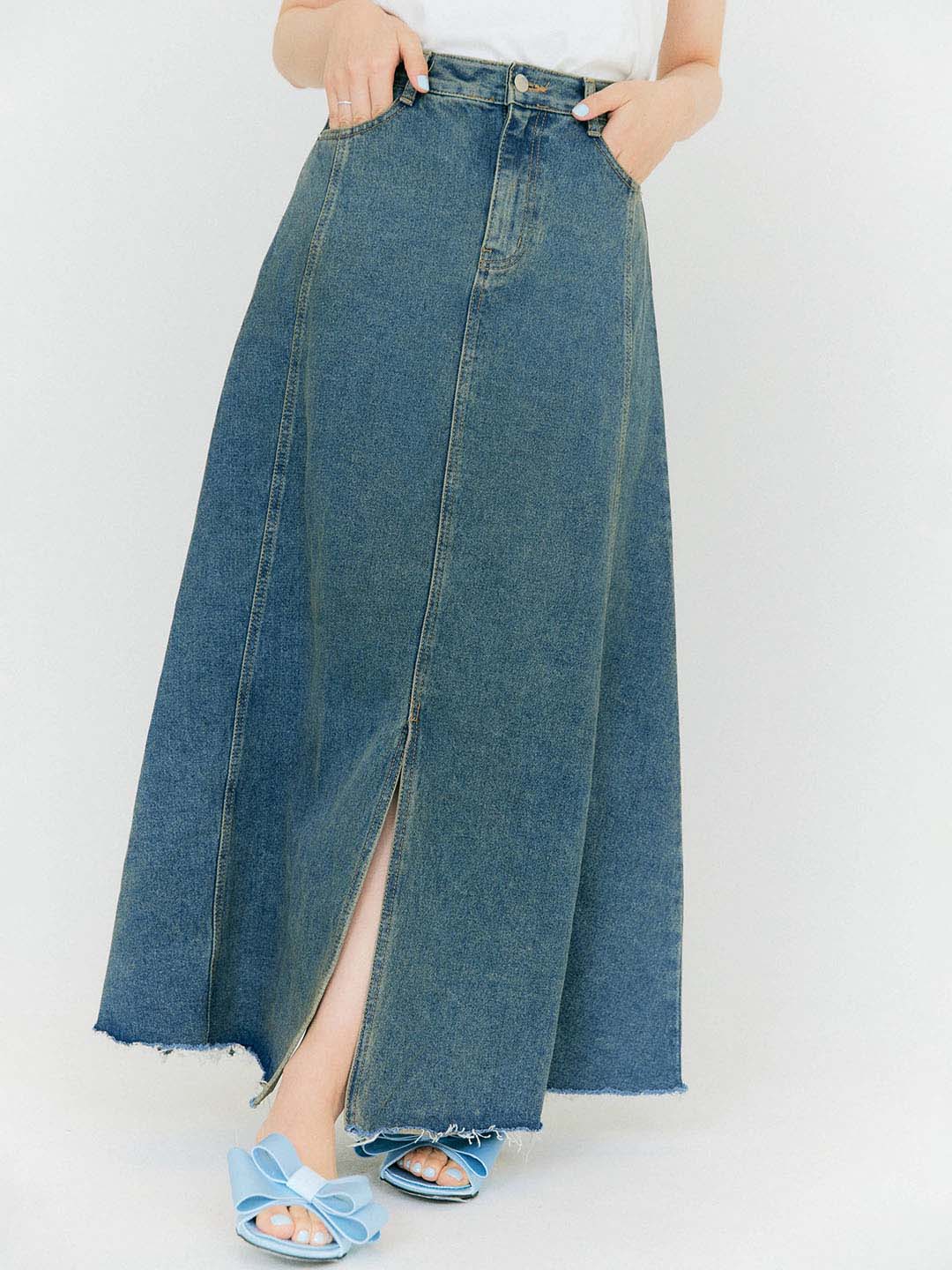 残り2点】CENTER SLIT DENIM SKIRT – BLUE×PALANG(ブルーパラン)