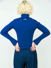 SLIM FLARE TURTLE KNIT