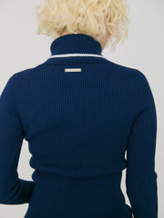 SLIM FLARE TURTLE KNIT
