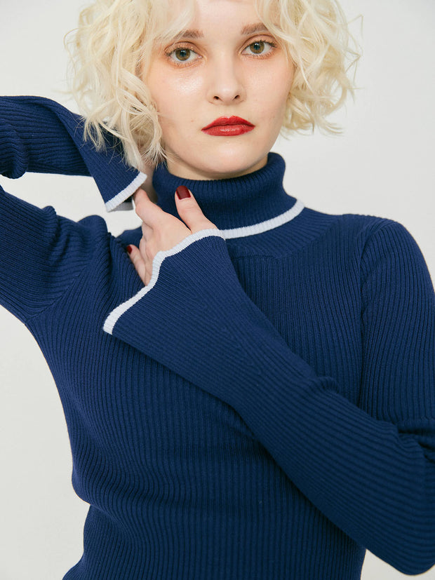 SLIM FLARE TURTLE KNIT