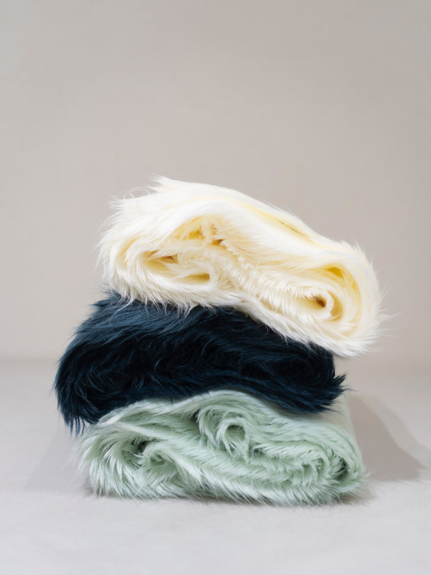 FLUFFY SHAGGY MUFFLER