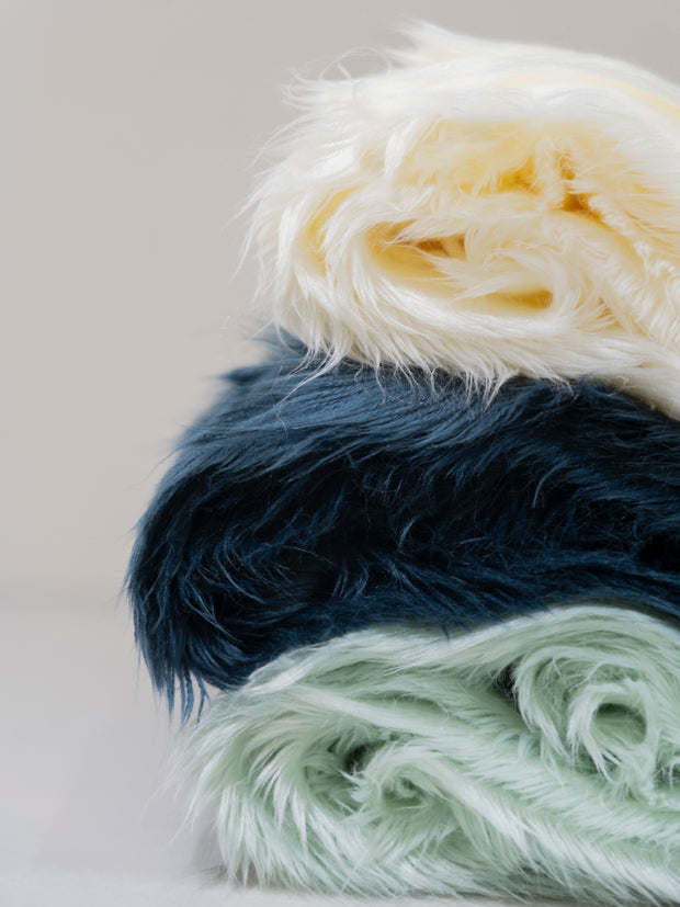 FLUFFY SHAGGY MUFFLER